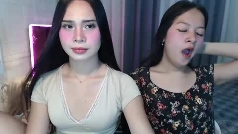 hoelymolly online show from 04-17-26, 07:50