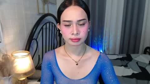 hoelymolly online show from 05-15-26, 11:12