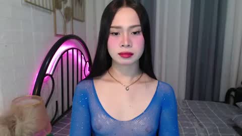 Snapshot of hoelymolly chatting on 07-02-26, 06:58 hoelymolly online show from 07-02-26, 06:58