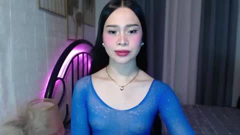Snapshot of hoelymolly chatting on 07-05-26, 07:43 hoelymolly online show from 07-05-26, 07:43