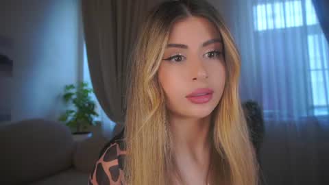Moni Monica online show from 07-23-26, 08:12