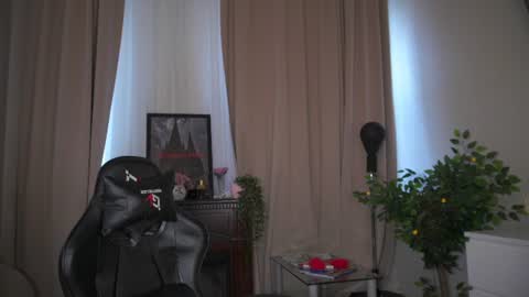 Moni Monica online show from 07-25-26, 08:01