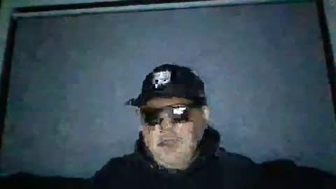 Snapshot of holden_minutz chatting on 05-20-26, 06:19 holden_minutz online show from 05-20-26, 06:19