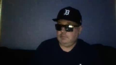 Snapshot of holden_minutz chatting on 05-29-26, 11:08 holden_minutz online show from 05-29-26, 11:08