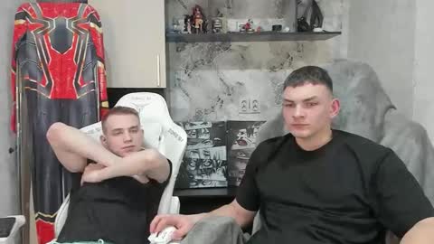 Snapshot of holiday_boys chatting on 02-11-26, 05:07 Extaz Athrey Howard online show from 02-11-26, 05:07