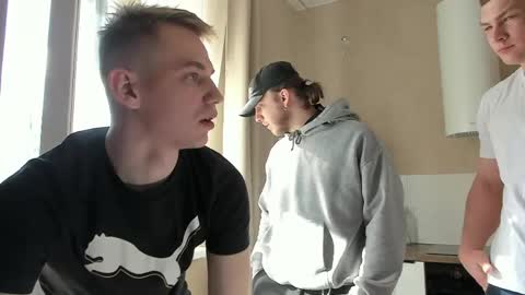 Extaz  Athrey  Howard online show from 04-19-26, 06:46