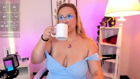 Hollie online show from 04-21-26, 12:11