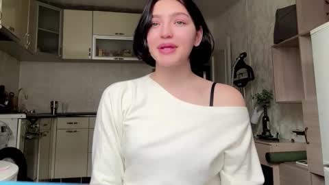 Snapshot of hollisguerrette chatting on 02-21-26, 08:37 Sofia online show from 02-21-26, 08:37