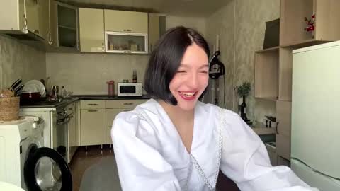 Snapshot of hollisguerrette chatting on 02-28-26, 05:19 Sofia online show from 02-28-26, 05:19