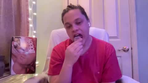 Snapshot of holly23hopefull chatting on 12-18-24, 01:26 Hollys Drive threw Side Of CB. online show from 12-18-24, 01:26