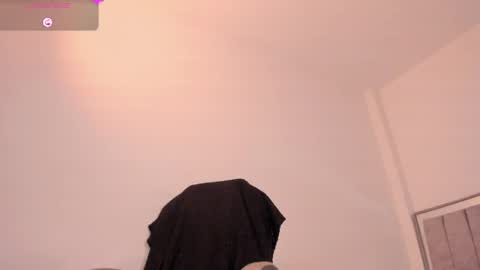 holly_16 online show from 05-19-26, 11:44