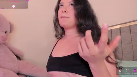 holly_16 online show from 07-01-26, 12:56