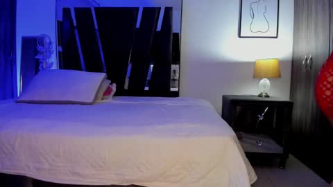 Mara online show from 09-23-25, 03:09