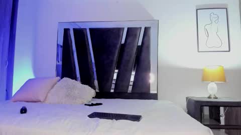 Mara online show from 03-12-26, 03:23