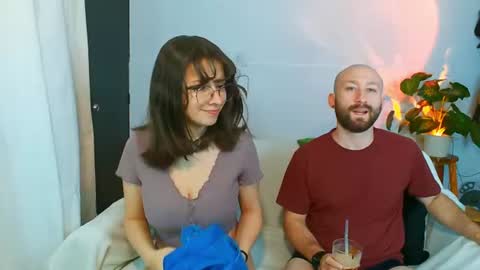 Holly and Honey online show from 07-10-26, 11:18