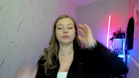 Holly online show from 01-13-26, 09:20