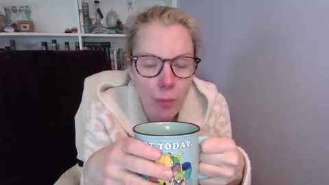 holly_bourbon online show from 03-16-26, 07:29