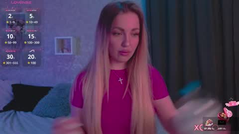 holly_molly8 online show from 02-12-25, 07:24