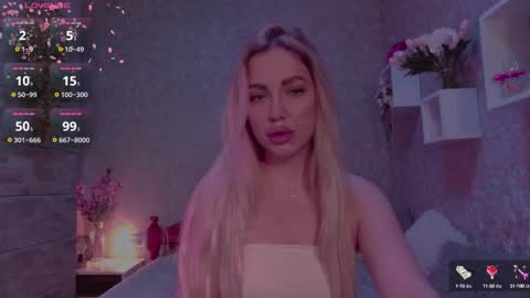 holly_molly8 online show from 10-12-25, 02:43