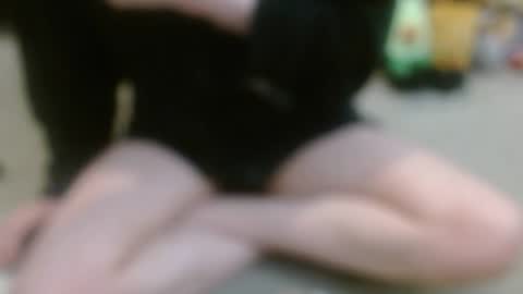 Holly Hawkes online show from 06-02-26, 01:40