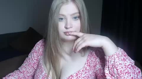 hollykira online show from 05-08-26, 06:46