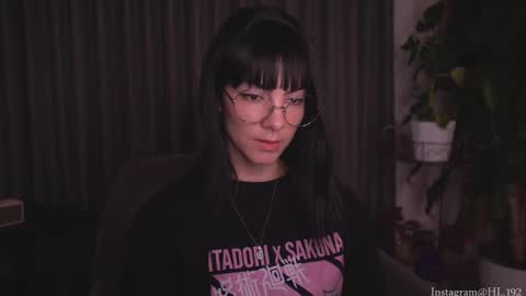 Holly Linder online show from 11-12-25, 02:34