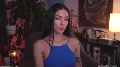 Holly Linder online show from 04-11-26, 02:16