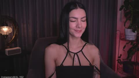 Holly Linder online show from 04-30-26, 01:23