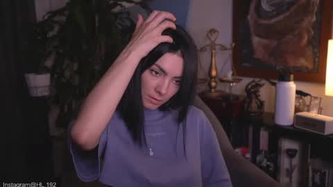 Holly Linder online show from 05-27-26, 01:57