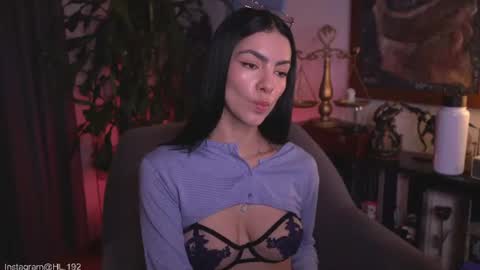 Holly Linder online show from 06-14-26, 01:47