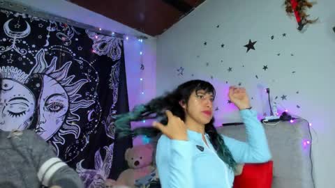 Hades and Persefone online show from 04-04-26, 01:26