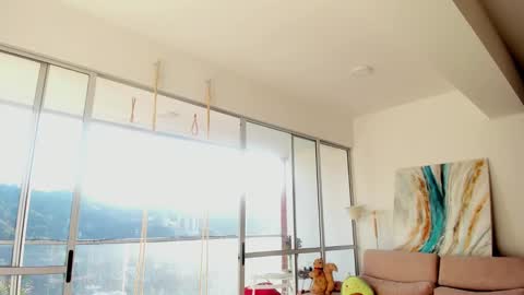 hollyshit_ online show from 12-08-24, 10:03