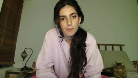 hollyshit_ online show from 02-06-26, 12:15