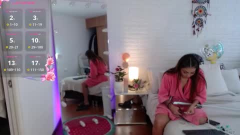 hollyt1 online show from 10-11-25, 07:23