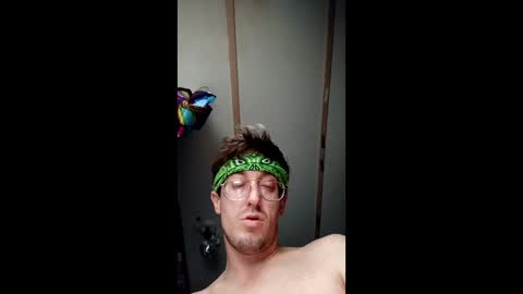 Snapshot of hollywoodroxxx chatting on 02-18-26, 08:49 hollywoodroxxx online show from 02-18-26, 08:49