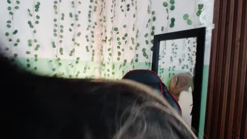 holly online show from 12-11-24, 07:57