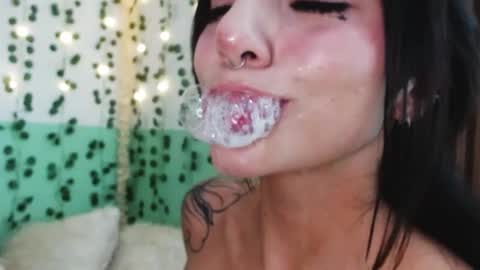 holly online show from 01-14-25, 02:40