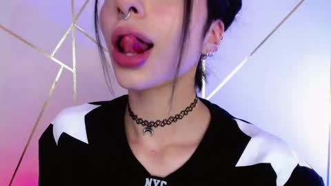 holly online show from 03-12-25, 04:13