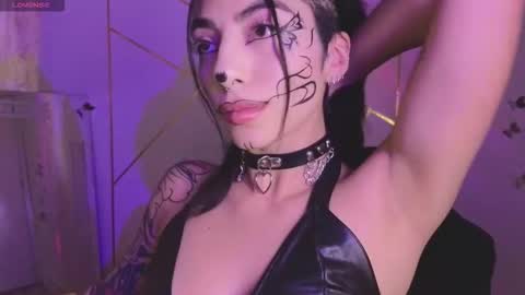 holly online show from 10-11-25, 12:10