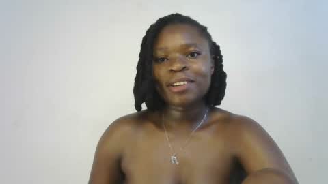 holy_ebony online show from 04-19-26, 10:25