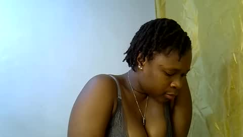 holy_ebony online show from 06-05-26, 11:43