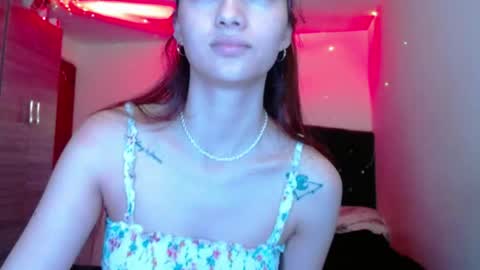 holy_julii online show from 06-09-26, 03:29