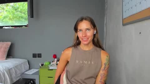 Kira Purrr online show from 01-08-26, 09:55