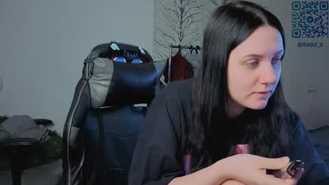 Kviki online show from 04-19-26, 02:44