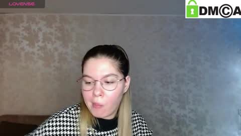 Snapshot of holy_michela chatting on 12-27-24, 02:58 Welcome guys Pleasure to see you all here My name is MichaelaTip menu is active Private is open online show from 12-27-24, 02:58