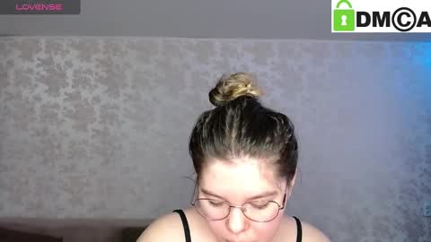 Snapshot of holy_michela chatting on 01-17-25, 06:04 Welcome guys Pleasure to see you all here My name is MichaelaTip menu is active Private is open online show from 01-17-25, 06:04