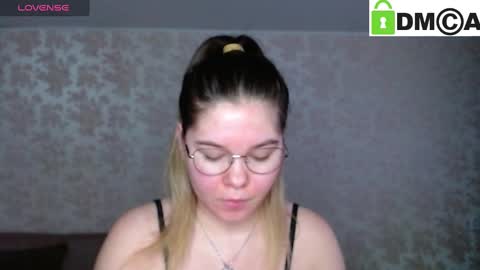 Snapshot of holy_michela chatting on 01-21-25, 05:16 Welcome guys Pleasure to see you all here My name is MichaelaTip menu is active Private is open online show from 01-21-25, 05:16