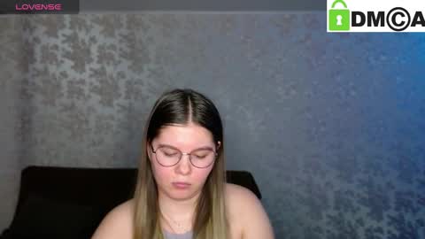 Snapshot of holy_michela chatting on 01-23-25, 10:11 Welcome guys Pleasure to see you all here My name is MichaelaTip menu is active Private is open online show from 01-23-25, 10:11