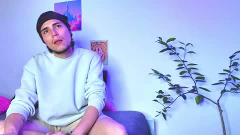 Snapshot of holy_taby_ chatting on 05-16-26, 07:45 online show from 05-16-26, 07:45