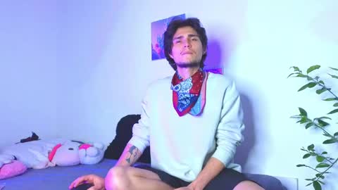 Snapshot of holy_taby_ chatting on 05-18-26, 04:07 online show from 05-18-26, 04:07